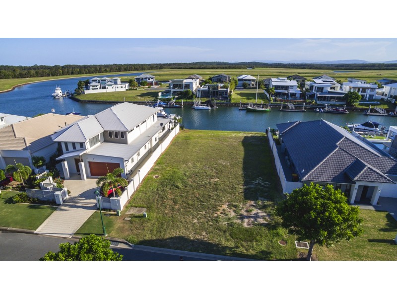 27 Marina Parade, Jacobs Well QLD 4208