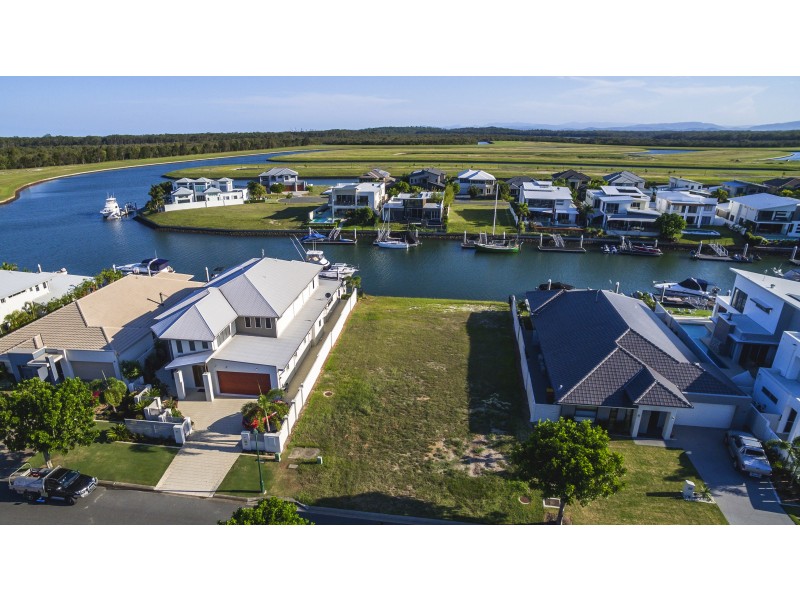 27 Marina Parade, Jacobs Well QLD 4208