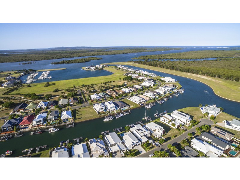 27 Marina Parade, Jacobs Well QLD 4208