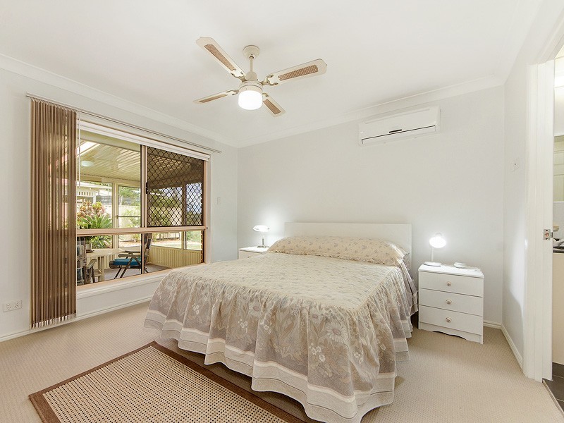 15 The Esplanade, Jacobs Well QLD 4208