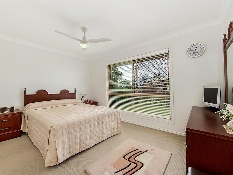 15 The Esplanade, Jacobs Well QLD 4208
