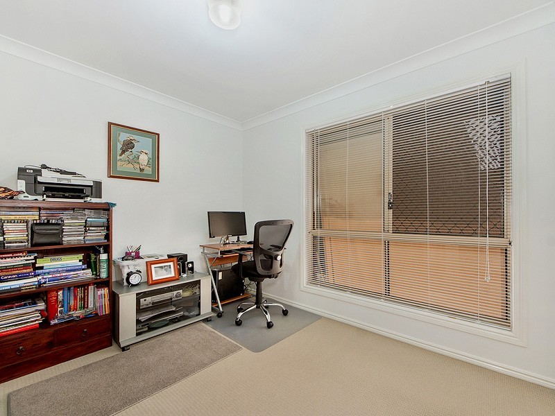 15 The Esplanade, Jacobs Well QLD 4208