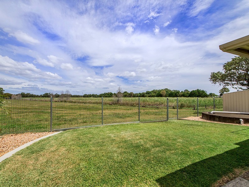 15 The Esplanade, Jacobs Well QLD 4208