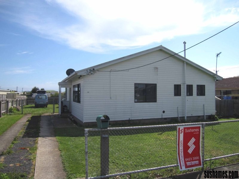 64 Madden Street, Devonport TAS 7310