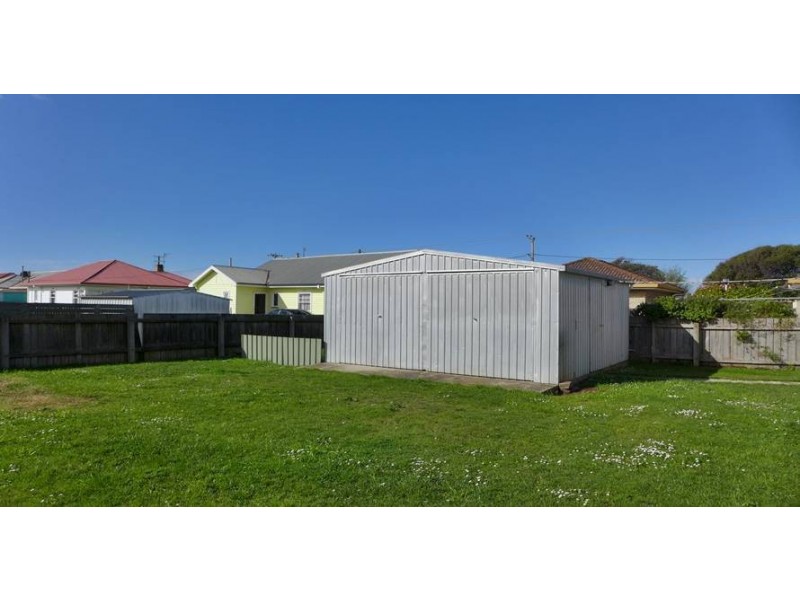 64 Madden Street, Devonport TAS 7310