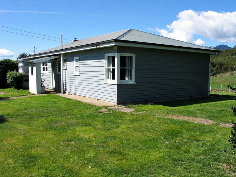 Staverton TAS 7306