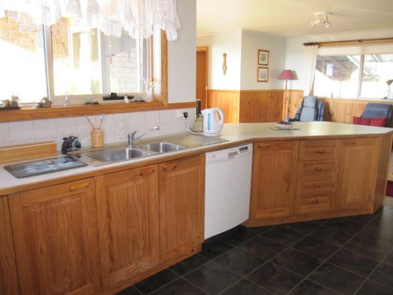 3 Waverley Road, Ulverstone TAS 7315