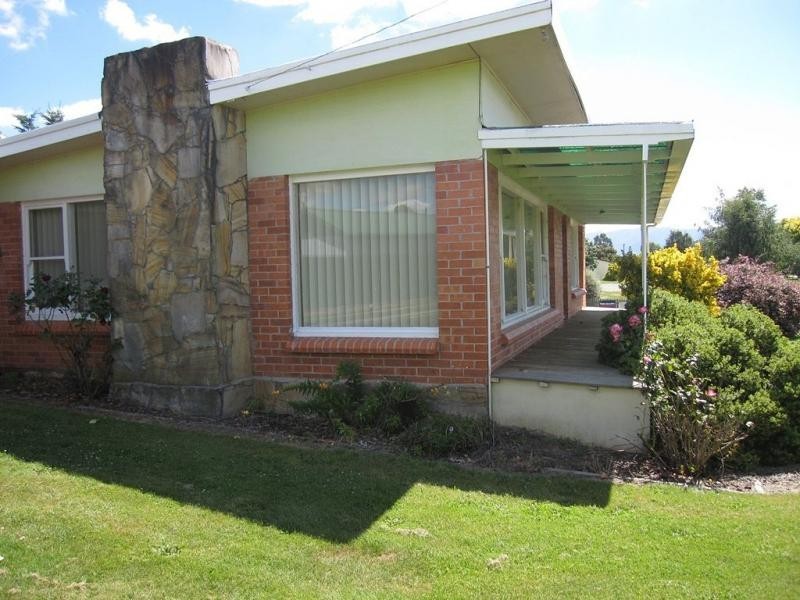 8 Caveside Road, Mole Creek TAS 7304