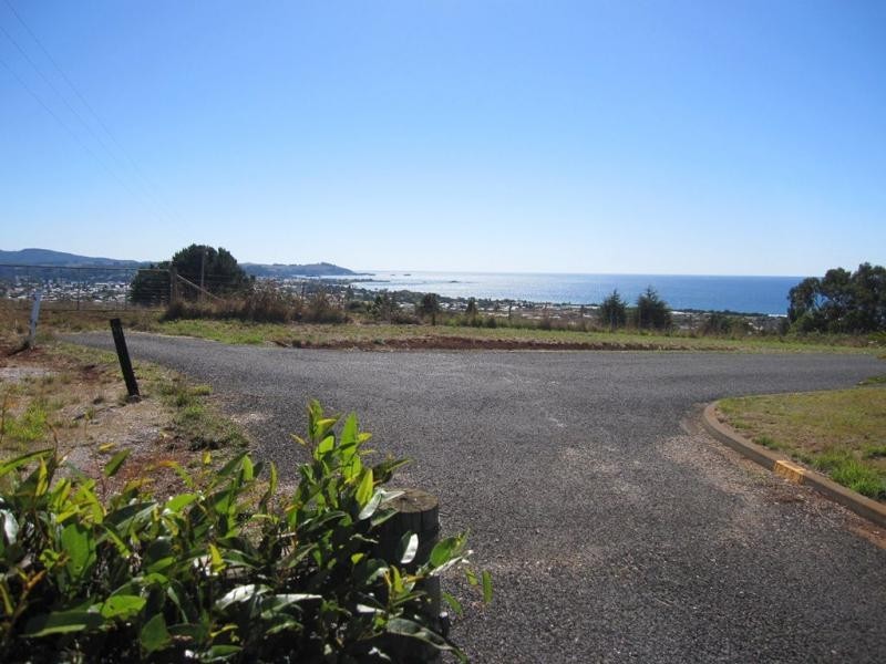 13 Waverley Road, Ulverstone TAS 7315