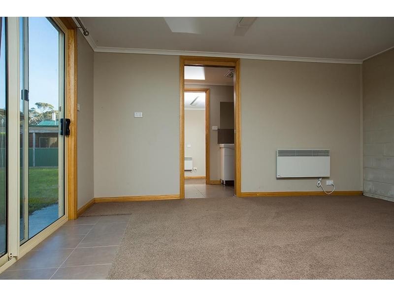 8 Boobyalla Drive, Hellyer TAS 7321
