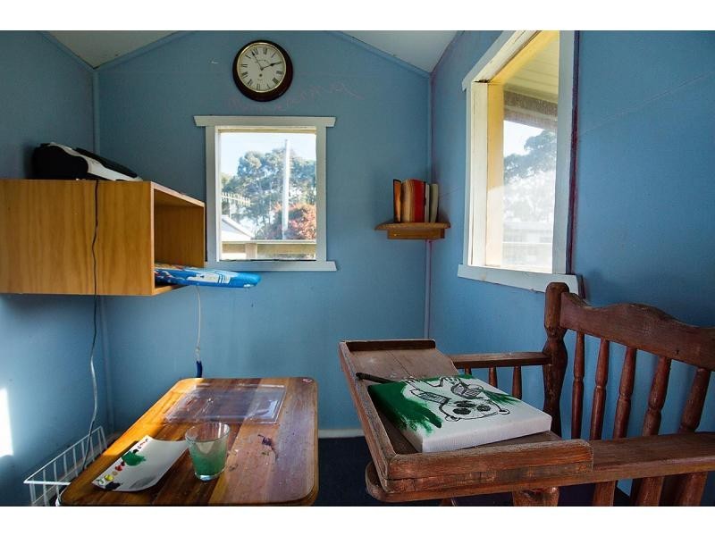 8 Boobyalla Drive, Hellyer TAS 7321
