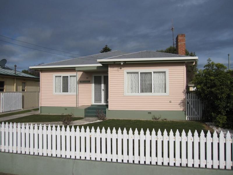 111 Oldaker Street, Devonport TAS 7310
