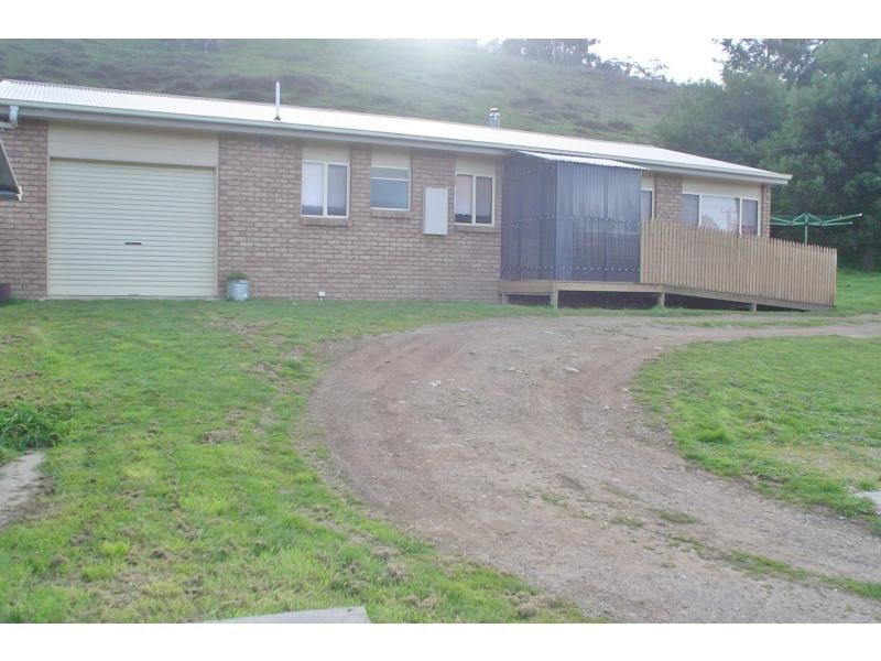 2/558 Claude Road, Sheffield TAS 7306