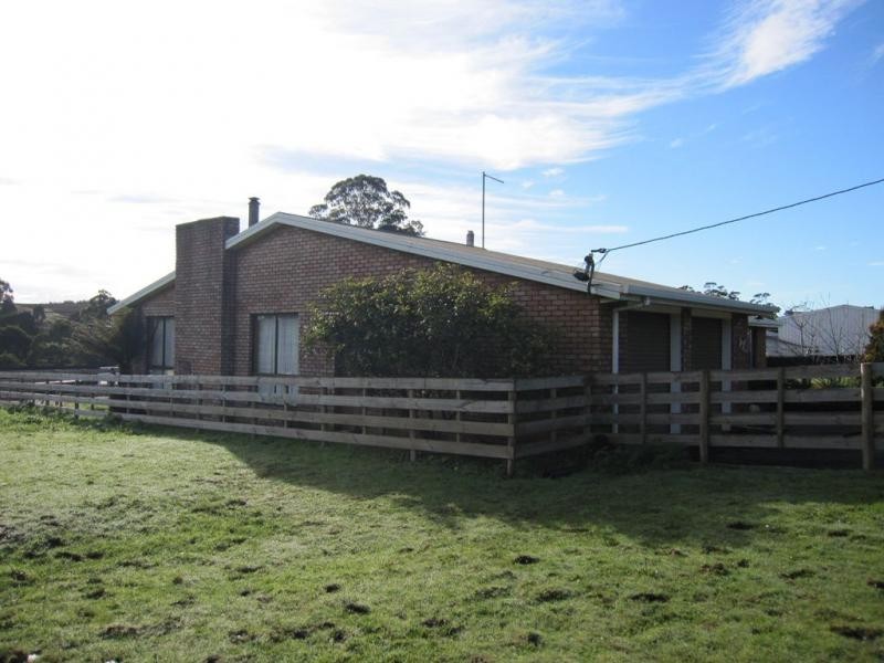 822 South Road, Penguin TAS 7316