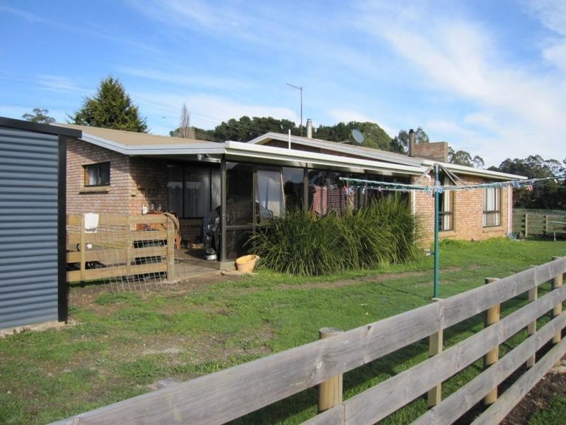 822 South Road, Penguin TAS 7316