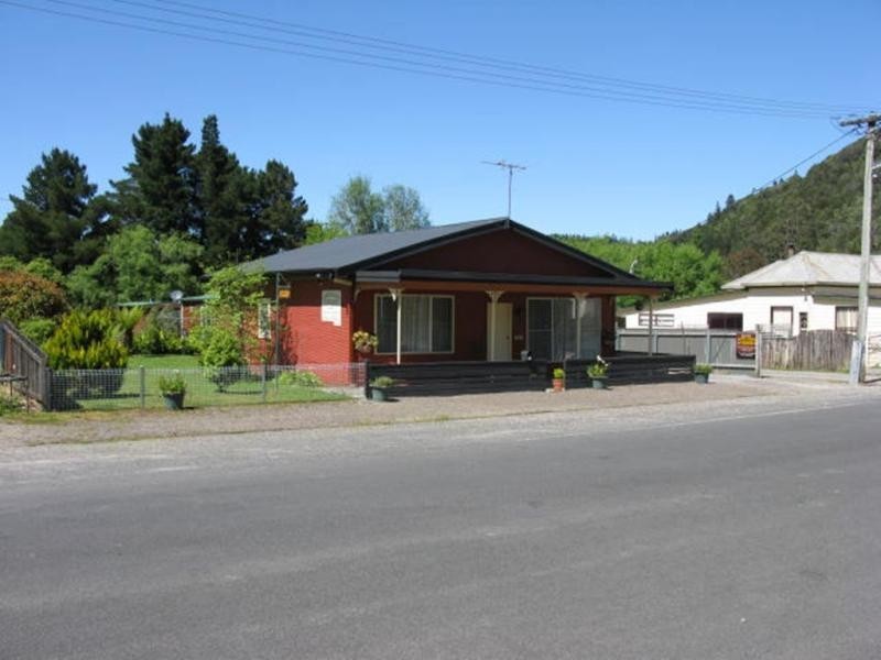 13-13A Austin Street, Queenstown TAS 7467