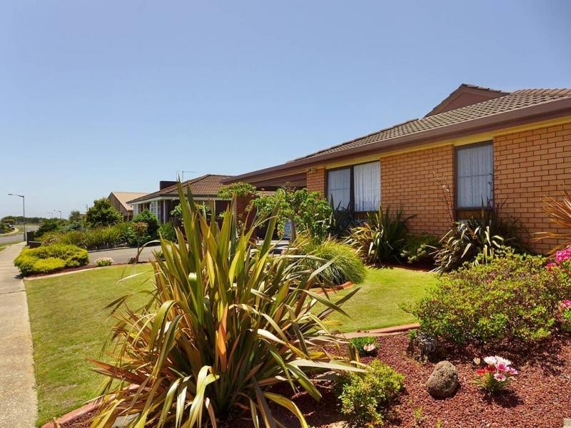 17 Westland Drive, West Ulverstone TAS 7315
