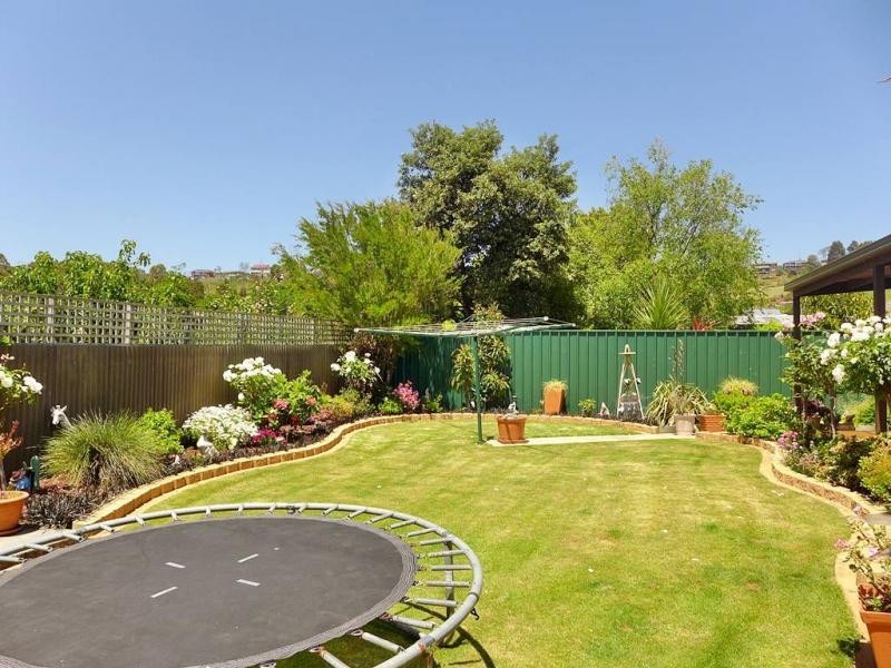 17 Westland Drive, West Ulverstone TAS 7315