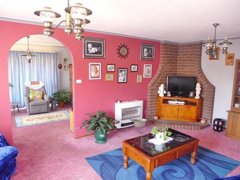 17 Westland Drive, West Ulverstone TAS 7315