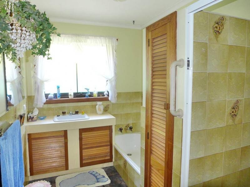 17 Westland Drive, West Ulverstone TAS 7315