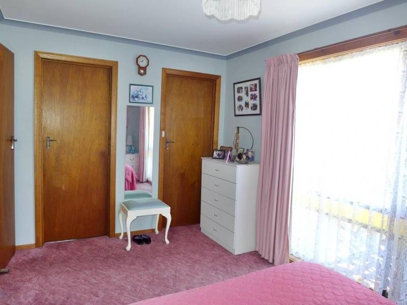 17 Westland Drive, West Ulverstone TAS 7315