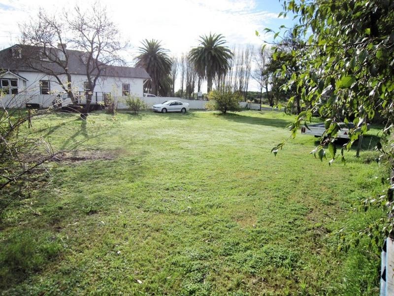 16 Beach Road, Ulverstone TAS 7315