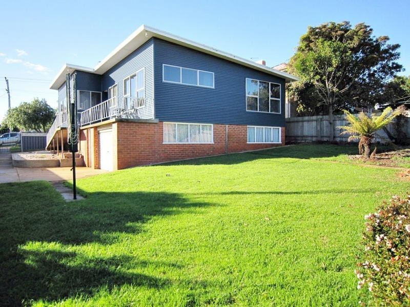 13 William Street, Devonport TAS 7310