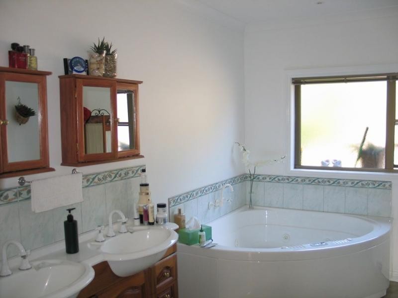 14454 Highland Lakes Road, Deloraine TAS 7304