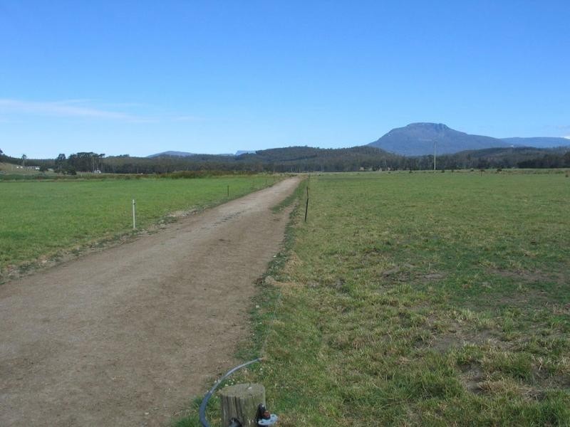 14437 Highland Lakes Road, Deloraine TAS 7304