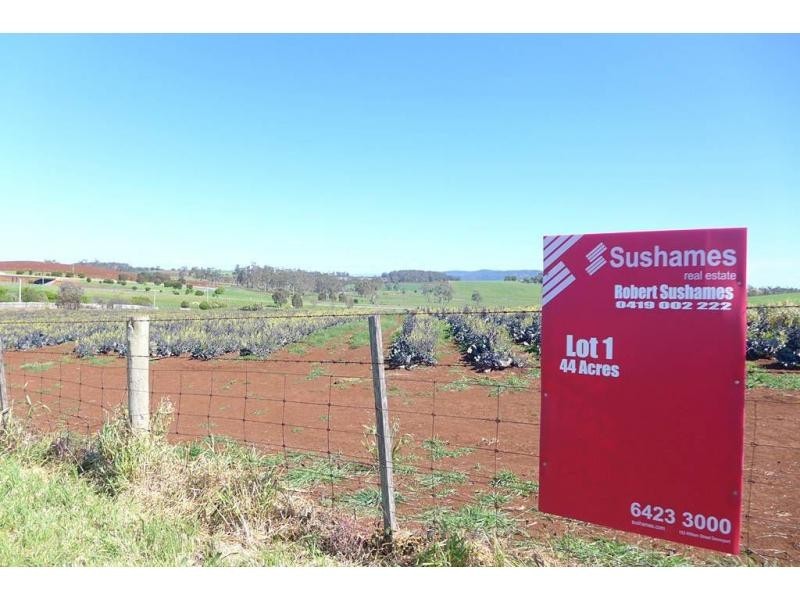 220 Torquay Road, East Devonport TAS 7310