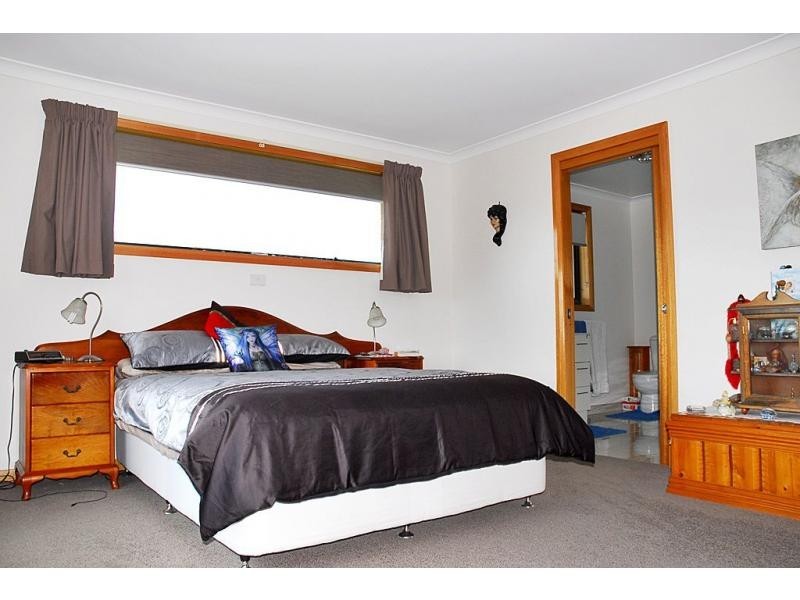 19 Rowena Court, Devonport TAS 7310