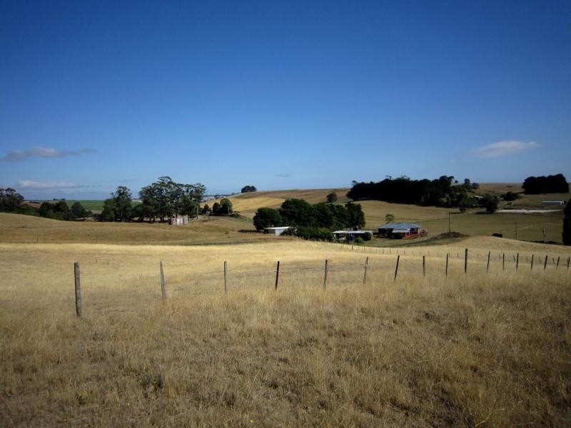 1 Pine Road, Penguin TAS 7316