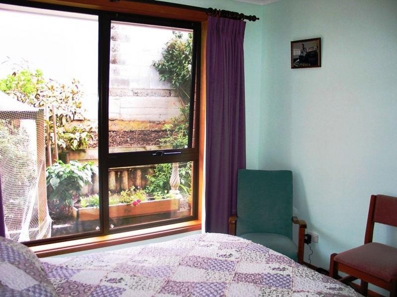 2-3 Cromwell Crescent, Devonport TAS 7310