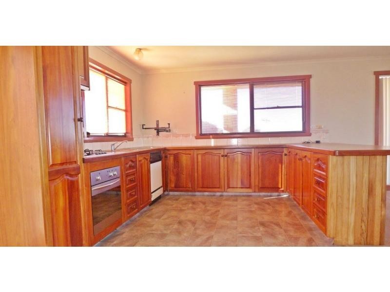 26 Dumbleton Street, Hawley Beach TAS 7307