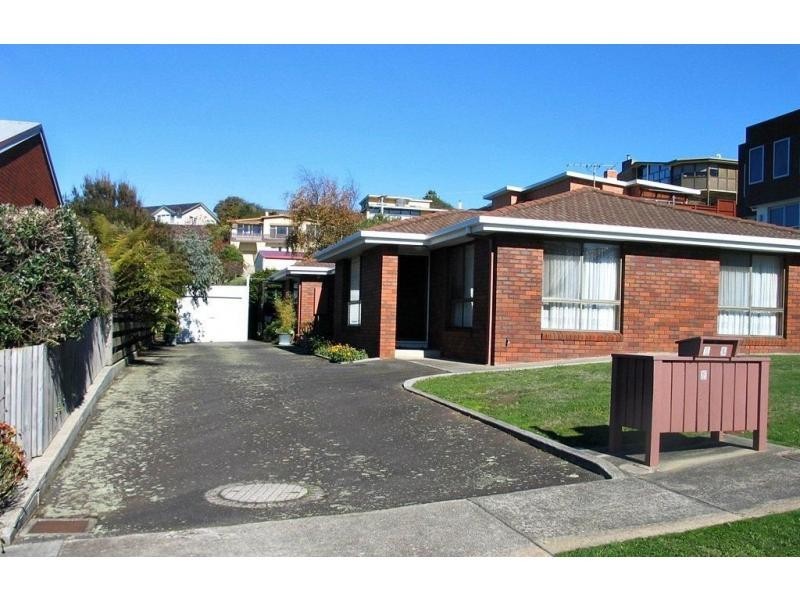 2a-3 Cromwell Crescent, Devonport TAS 7310