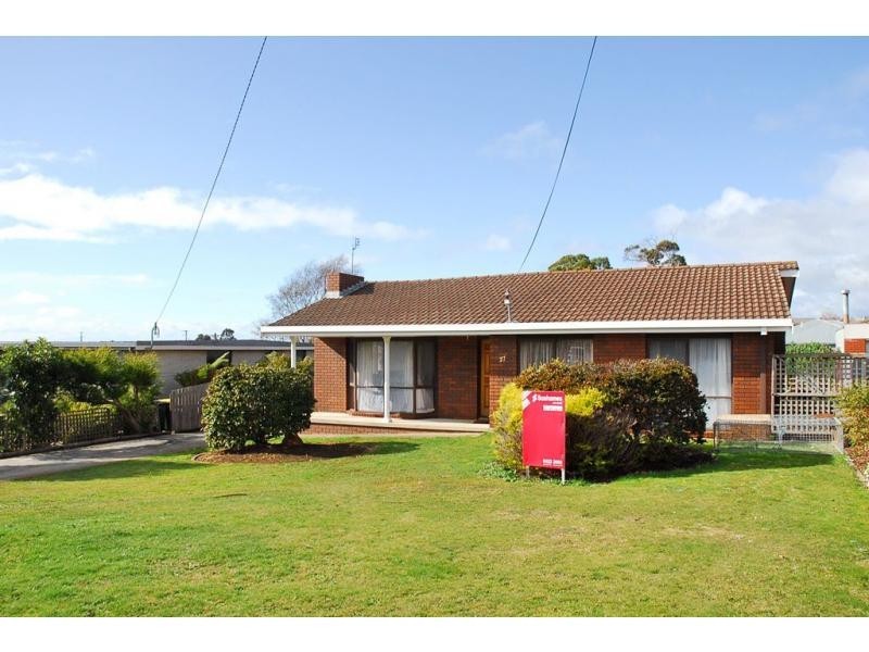 27 Frond Place, Devonport TAS 7310