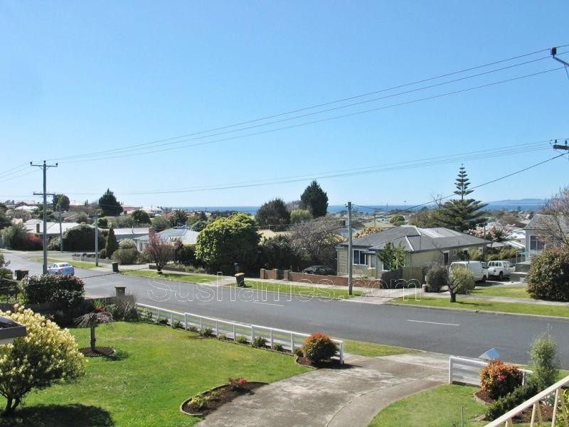 72 Percy Street, Devonport TAS 7310