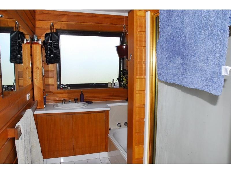 27 Frond Place, Devonport TAS 7310