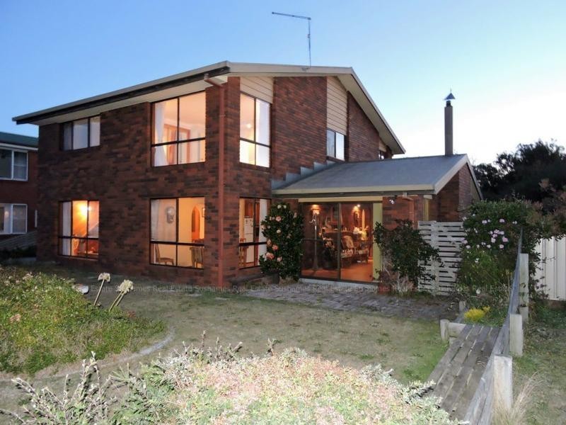 43 Shearwater Esplanade, Shearwater TAS 7307