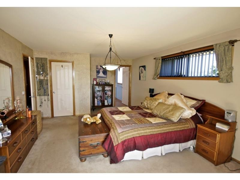 11 Gatenby Drive, Miandetta TAS 7310