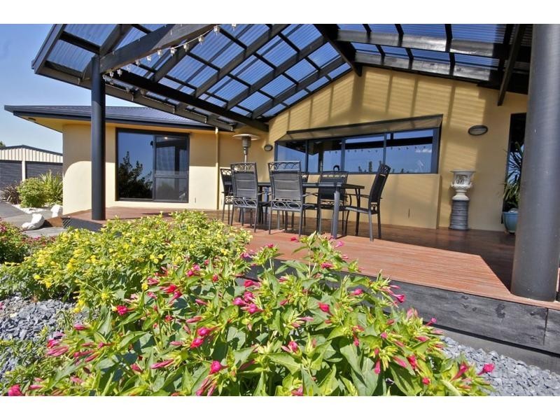 11 Gatenby Drive, Miandetta TAS 7310