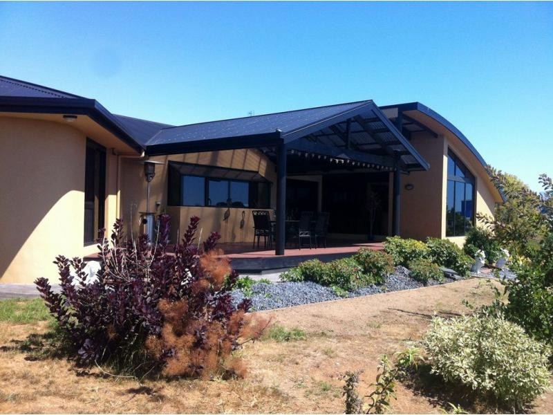 11 Gatenby Drive, Miandetta TAS 7310