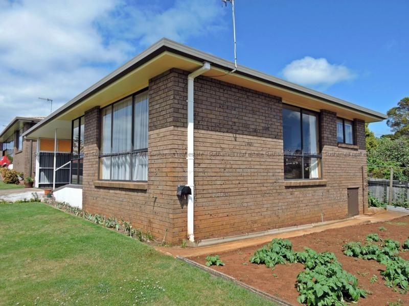 Unit 1/13 Linton Street, Upper Burnie TAS 7320