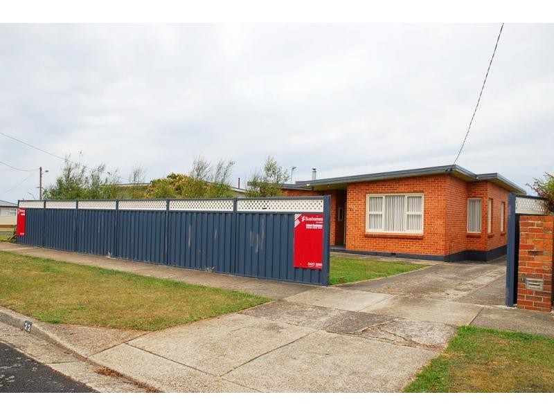 22 Niela Crescent, Devonport TAS 7310