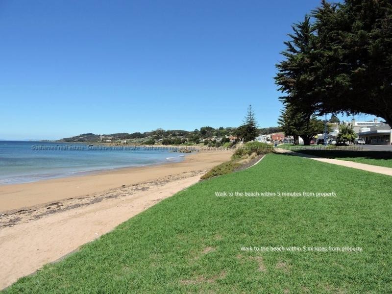 44 King Edward Street, Penguin TAS 7316