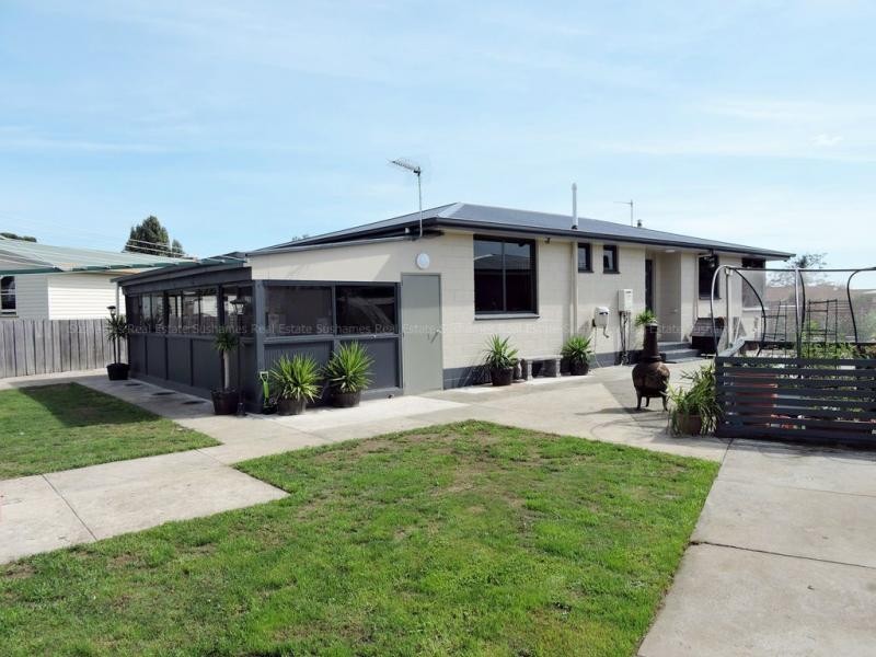 50 Chichester Drive, Devonport TAS 7310