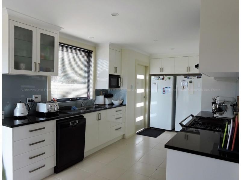 50 Chichester Drive, Devonport TAS 7310