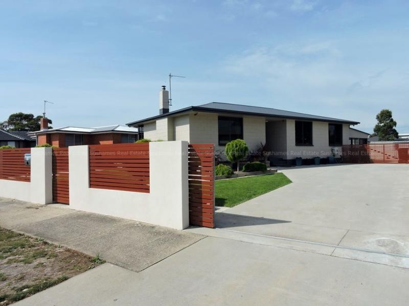 50 Chichester Drive, Devonport TAS 7310