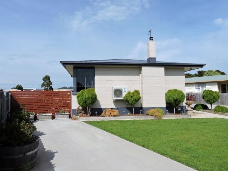 50 Chichester Drive, Devonport TAS 7310