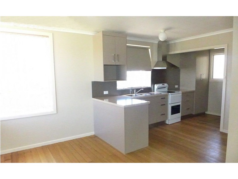 12 Morris Avenue, Devonport TAS 7310